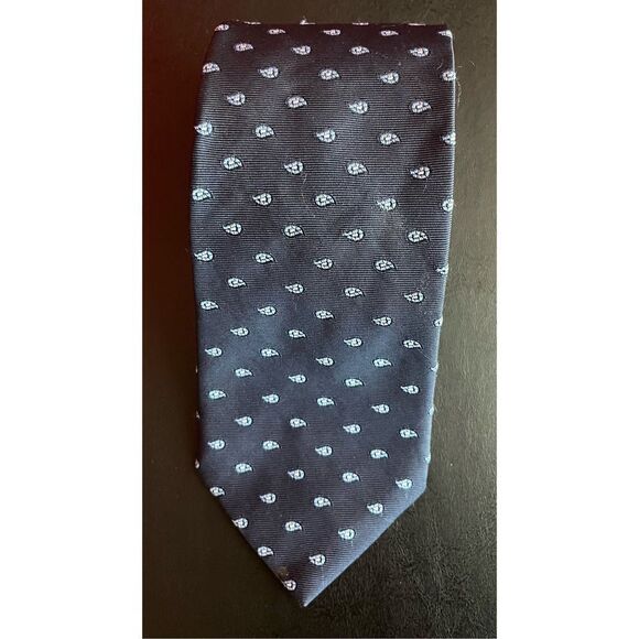 Brooks Brothers tie - Picture 1 of 4